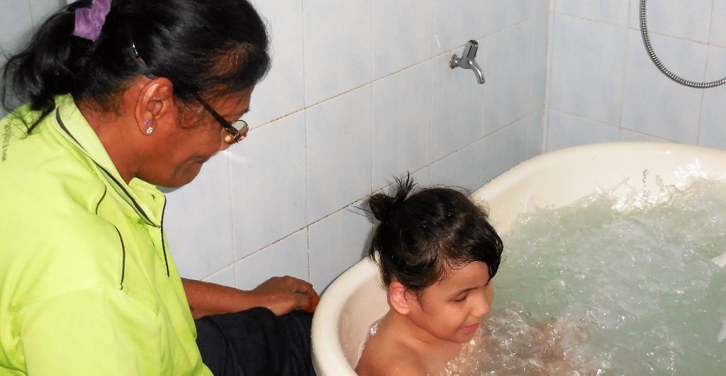 hyperactive children get service like spa at Tasputra centre malaysia.