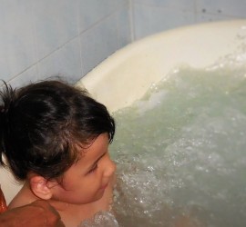 hyperactive children get service like spa at Tasputra centre malaysia.