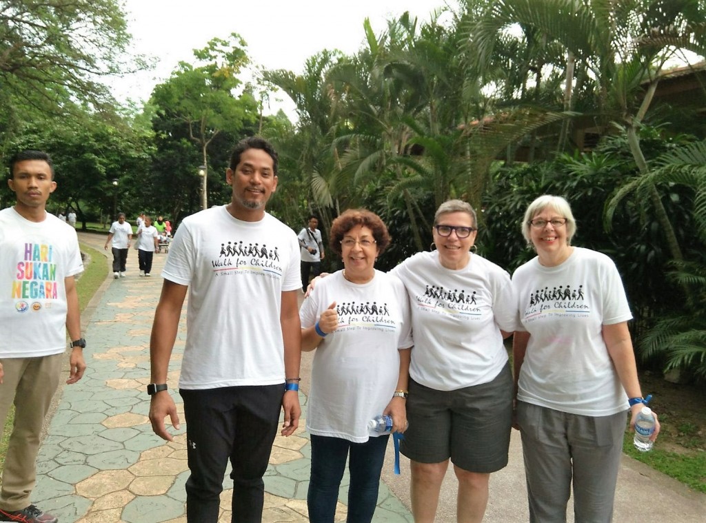 Puan Elahe Norman and Mohd Monib in Walk for Children